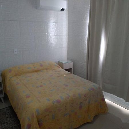 Casa agradável em Camboriú com estacionamento no pátio Vila Exterior foto